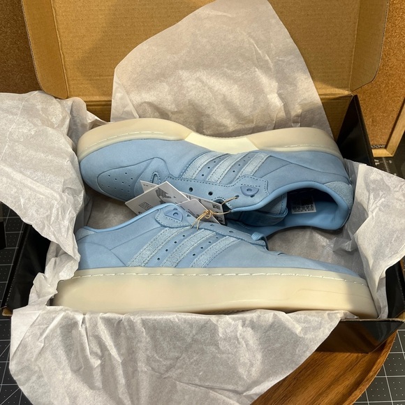 Adidas
Rivalry LUX LOW W - Picture 11 of 12